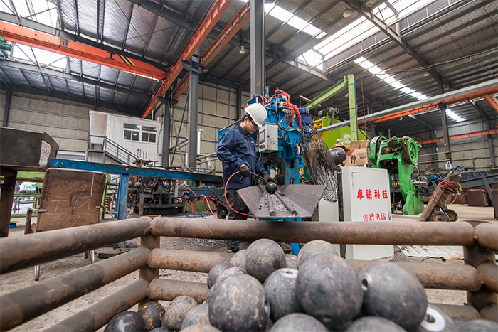 保山网架配件-螺栓球加工车间